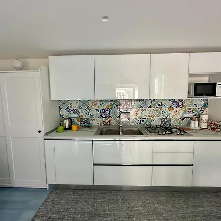 Dimora Rosella * Tramonti